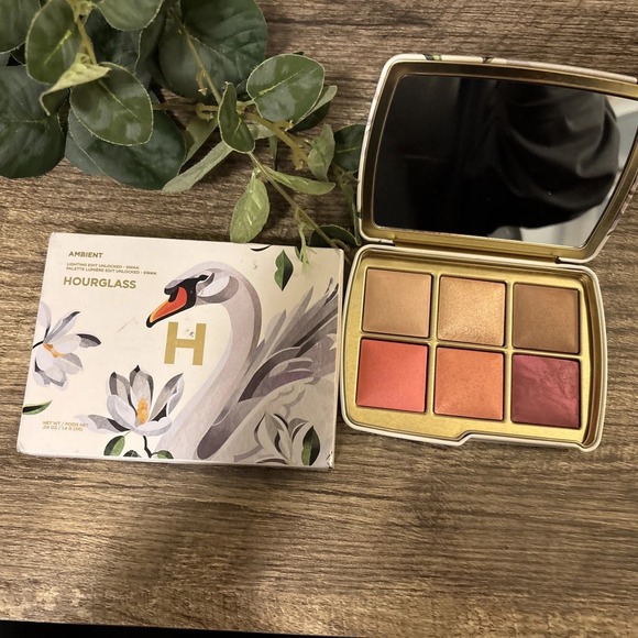 hourglass-makeup-hourglass-ambient-lighting-edit-unlocked-palette